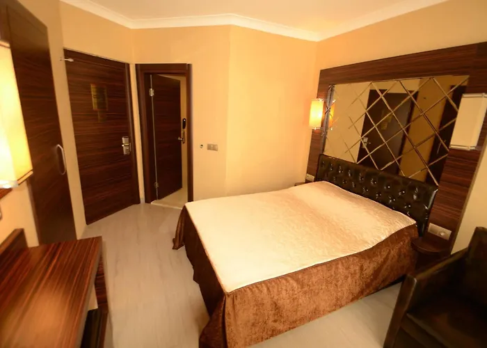 酒店 Ideal Piccolo - Adult Only 4*