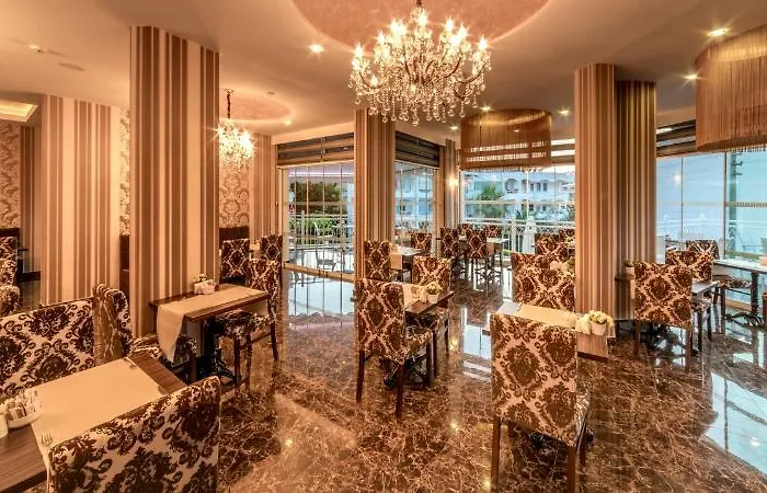 Ideal Piccolo - Adult Only Armutalan