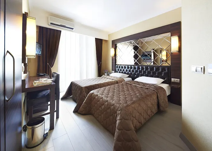 ホテル Ideal Piccolo - Adult Only 4*