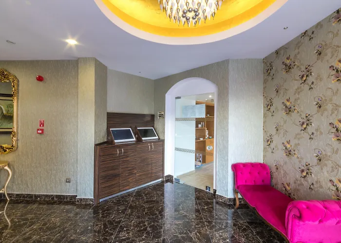 Ideal Piccolo - Adult Only